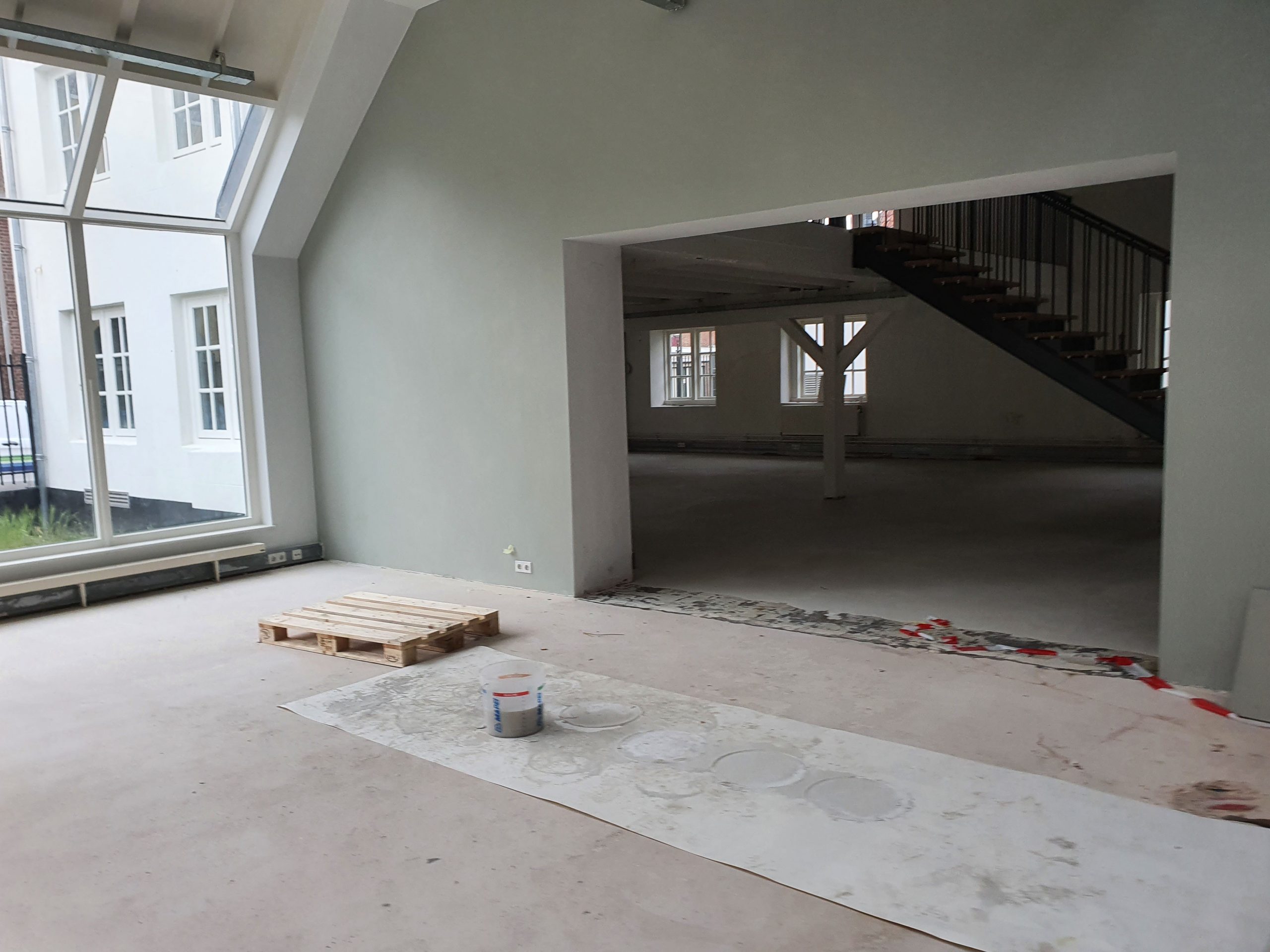 Dakrestauratie & realisatie van een moderne entree Arsenaal Grave